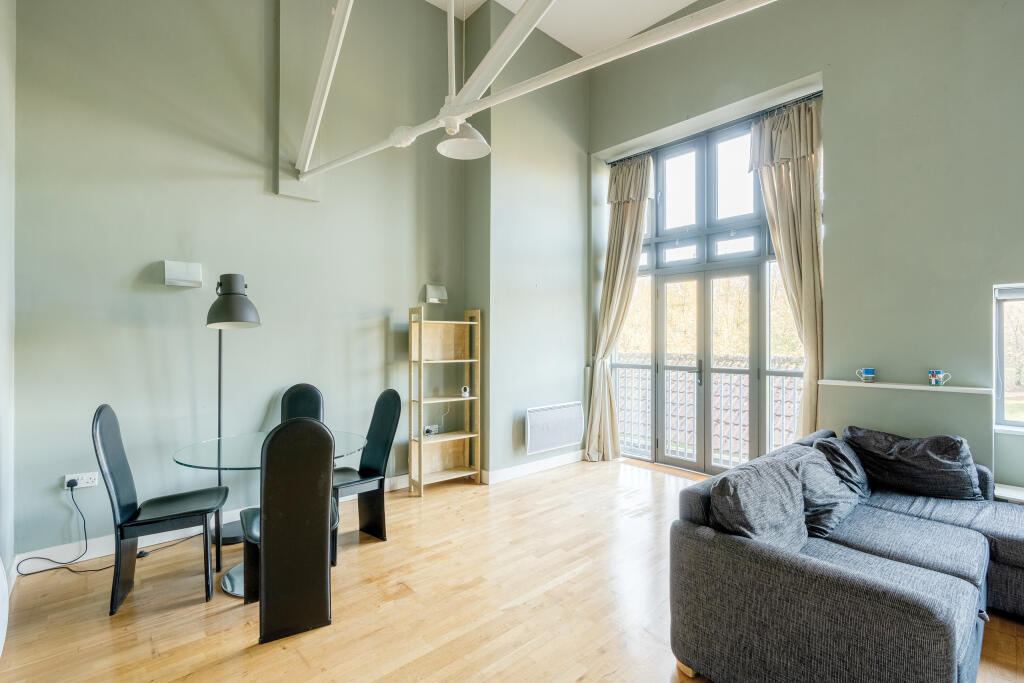 Additional property image - Georges Square, Redcliffe, Bristol, BS1 6LA