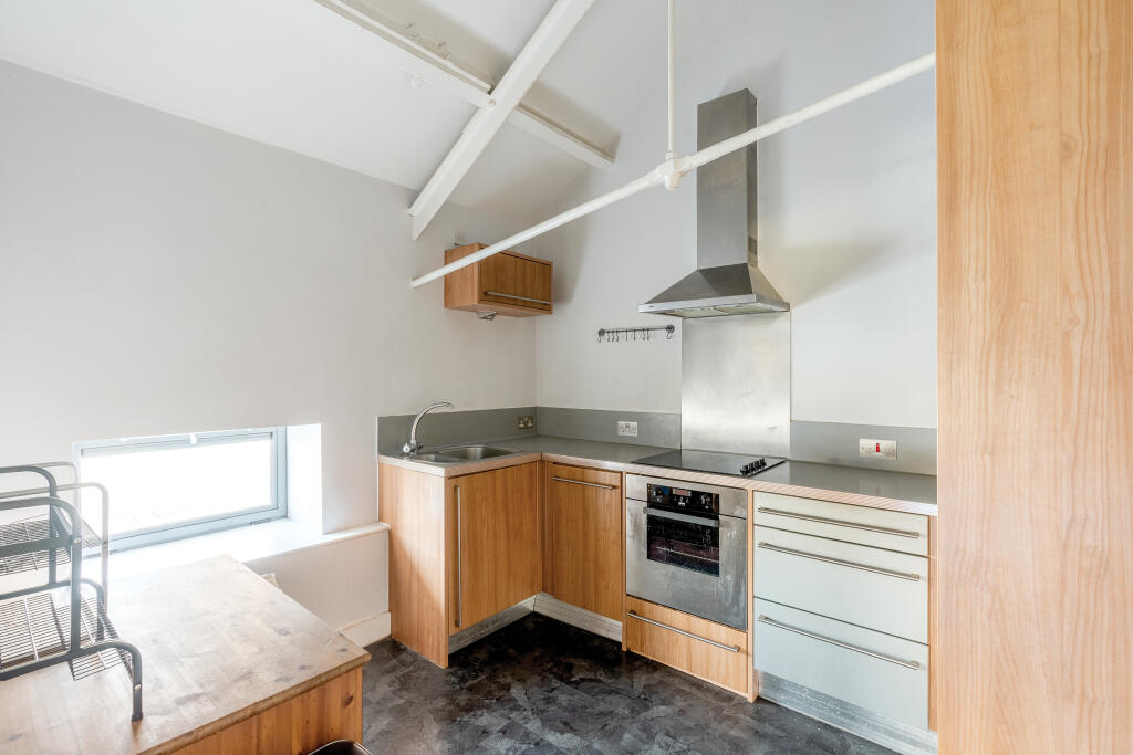 Additional property image - Georges Square, Redcliffe, Bristol, BS1 6LA