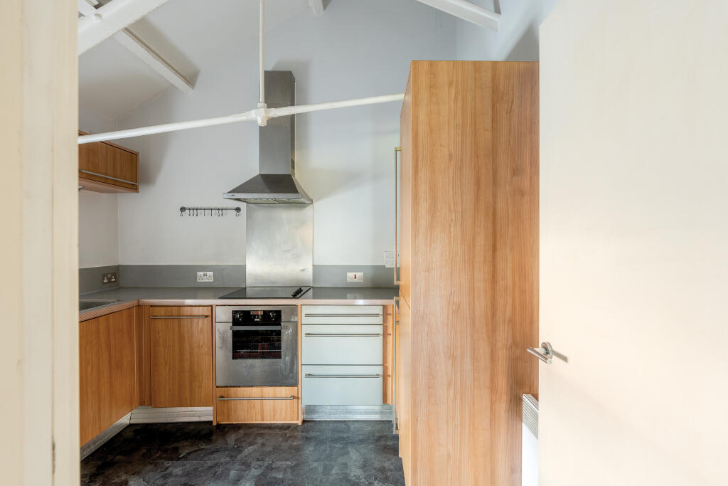 Additional property image - Georges Square, Redcliffe, Bristol, BS1 6LA