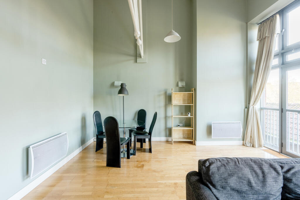 Additional property image - Georges Square, Redcliffe, Bristol, BS1 6LA