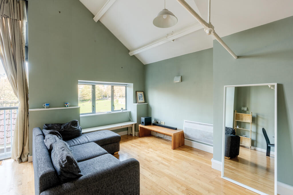 Additional property image - Georges Square, Redcliffe, Bristol, BS1 6LA