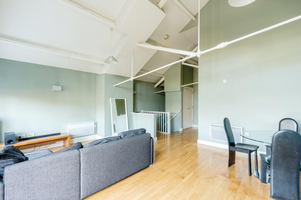 Additional property image - Georges Square, Redcliffe, Bristol, BS1 6LA