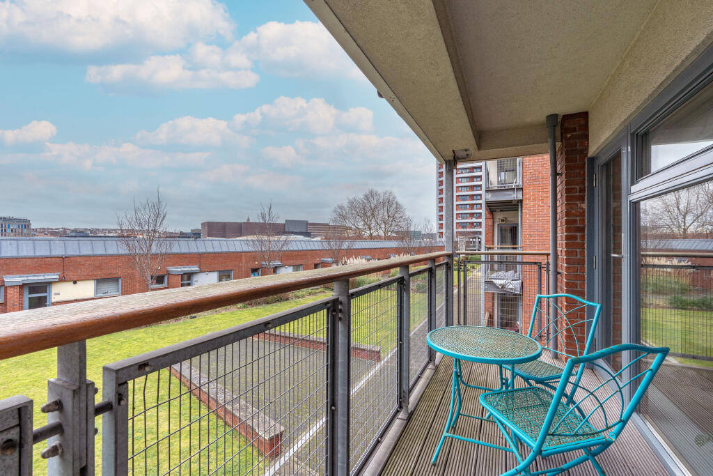 Additional property image - Horizon, Broad Weir, Bristol