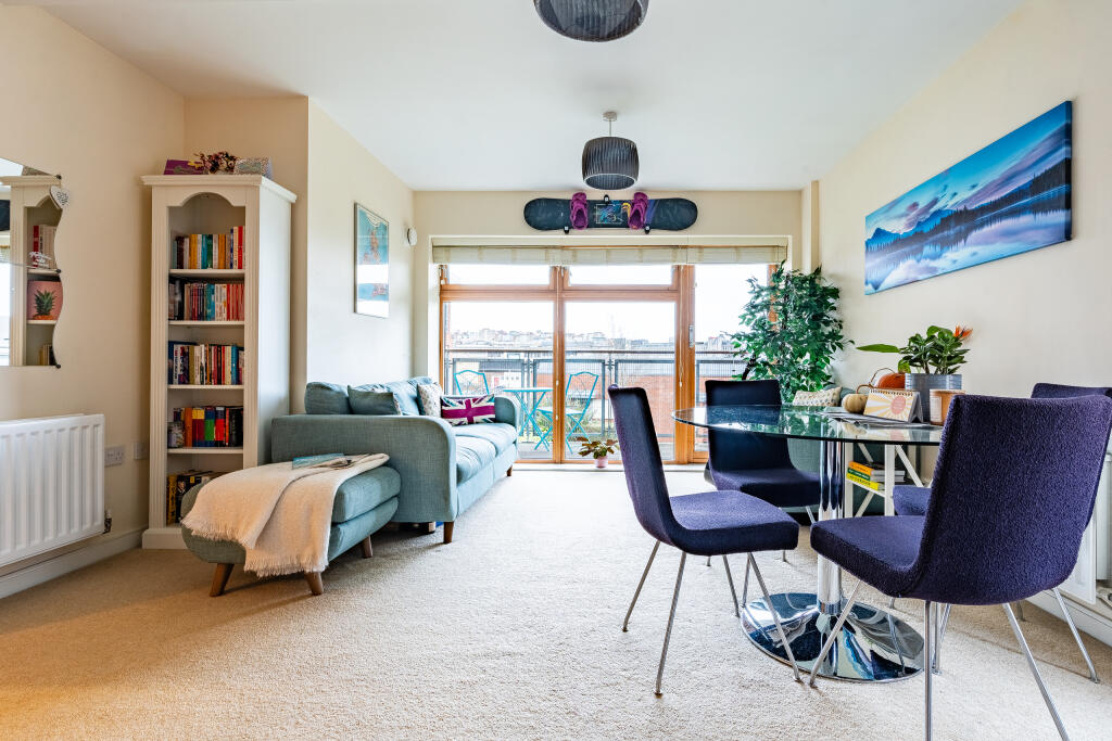 Additional property image - Horizon, Broad Weir, Bristol