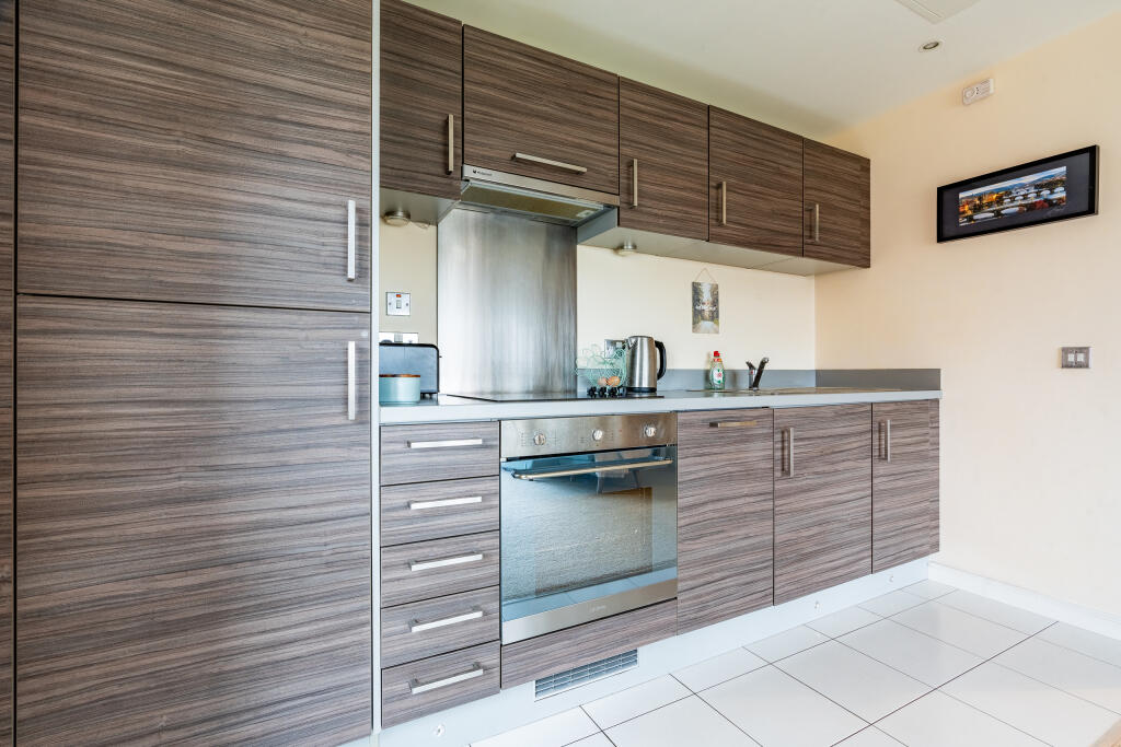 Additional property image - Horizon, Broad Weir, Bristol