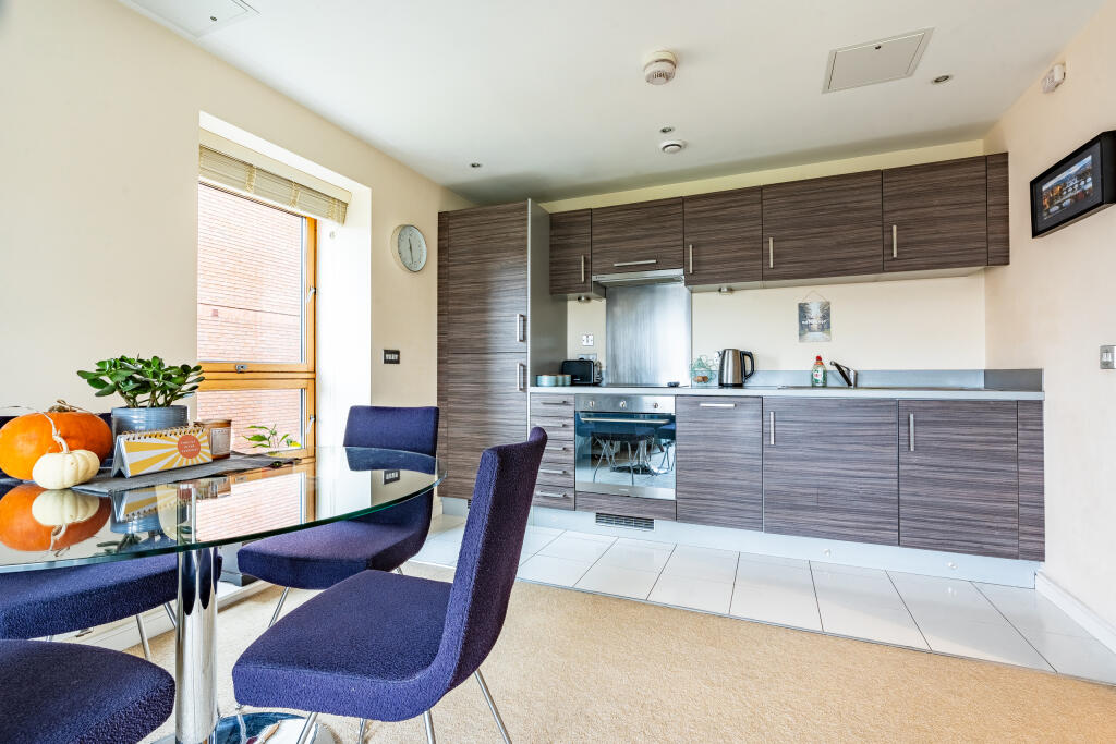 Additional property image - Horizon, Broad Weir, Bristol
