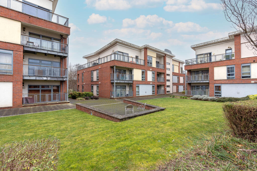 Additional property image - Horizon, Broad Weir, Bristol