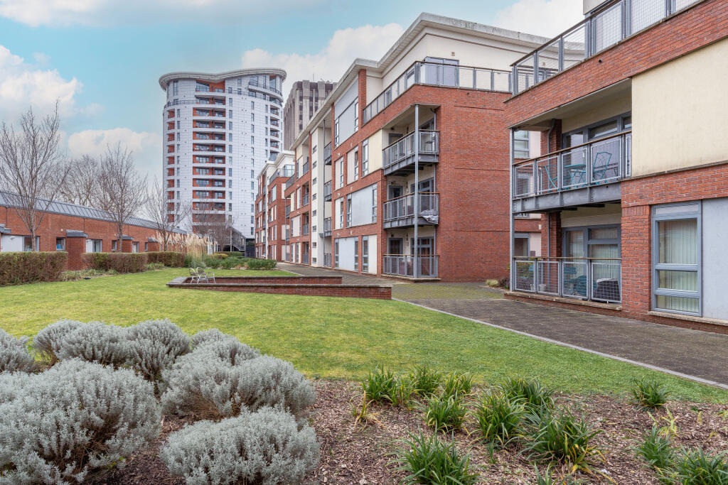 Additional property image - Horizon, Broad Weir, Bristol