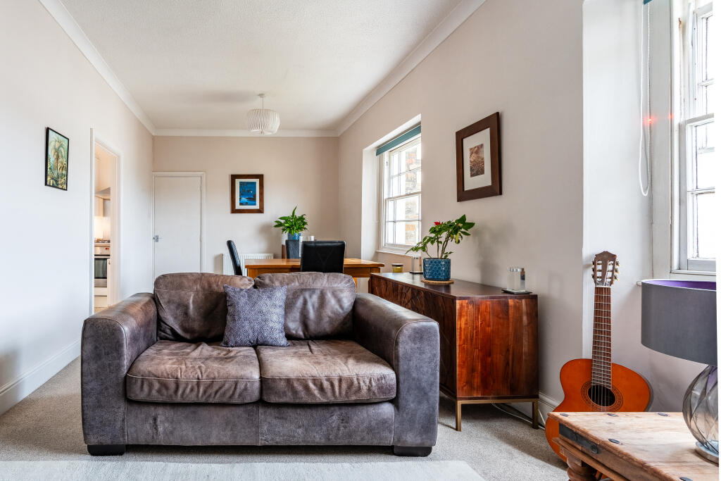 Additional property image - Alma Road, Clifton, Bristol, BS8 2BZ