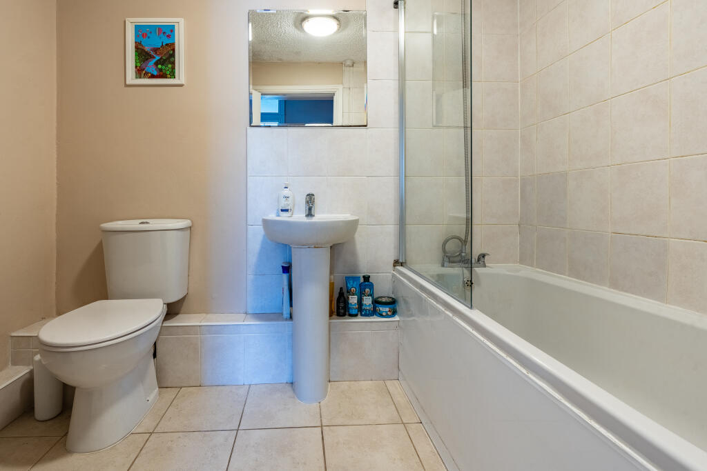 Additional property image - Alma Road, Clifton, Bristol, BS8 2BZ