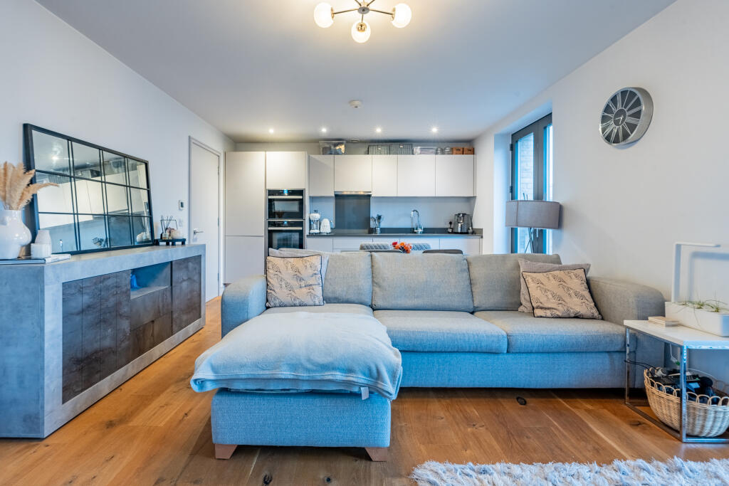 Additional property image - Sugar House, Bristol, BS1 6SZ