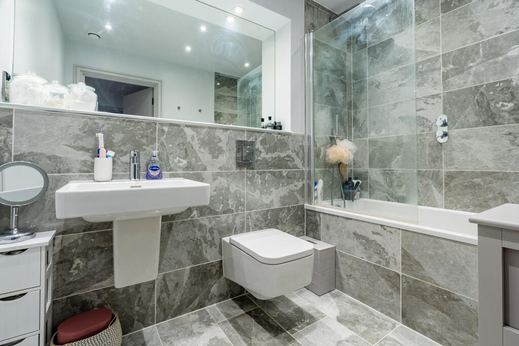 Additional property image - Sugar House, Bristol, BS1 6SZ