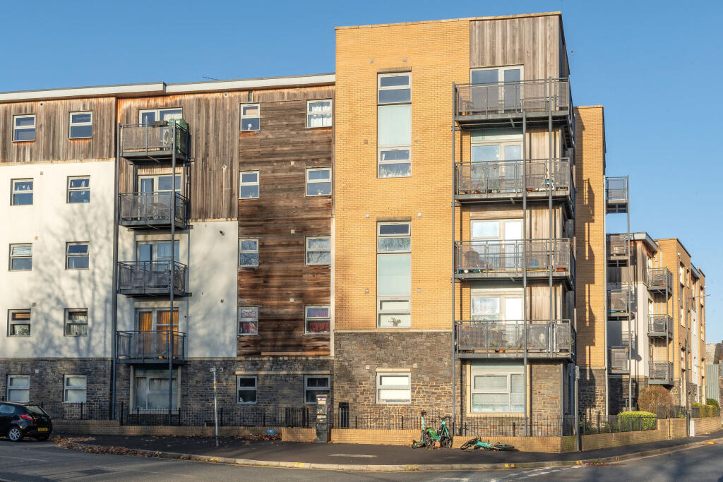 Additional property image - Talavera Close, Bristol, BS2 0EF