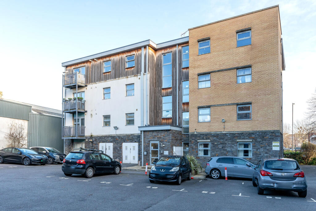 Additional property image - Talavera Close, Bristol, BS2 0EF