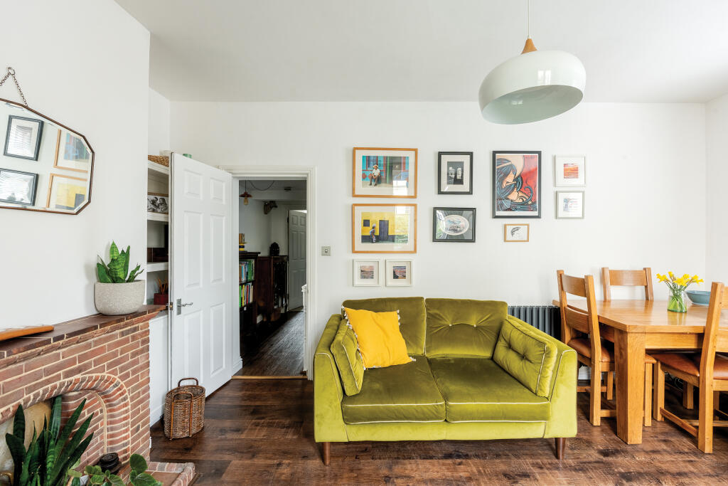 Additional property image - Cotham Brow, Cotham, Bristol, BS6 6AE