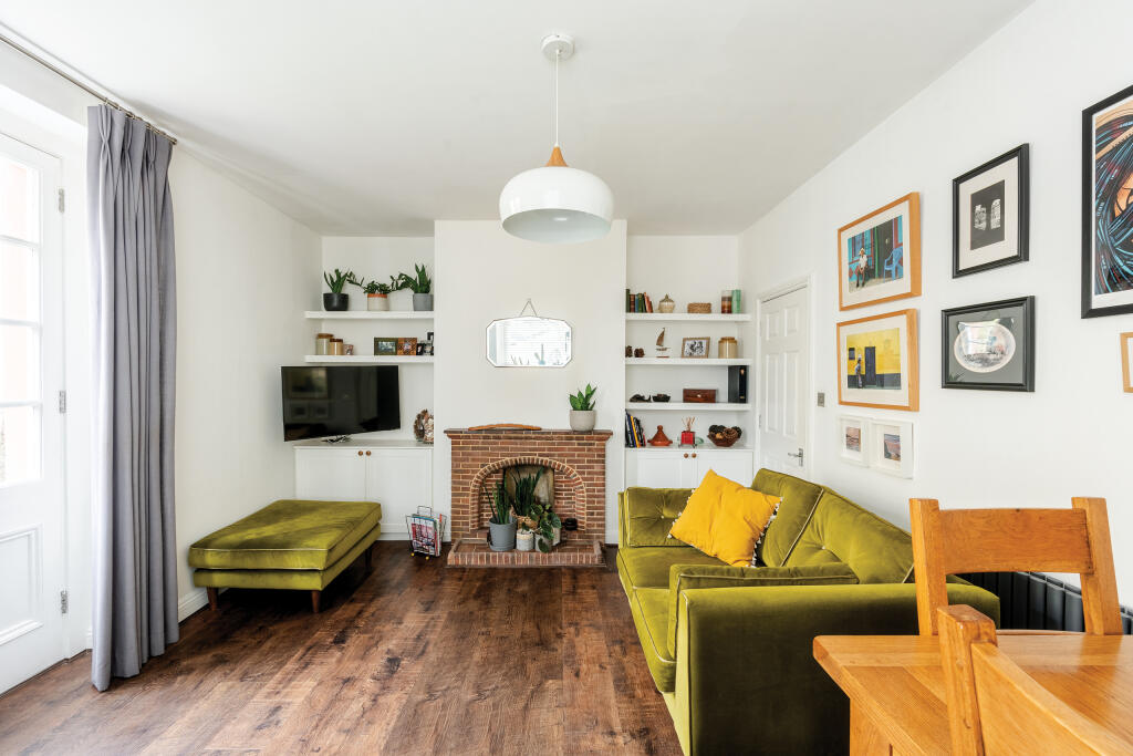 Additional property image - Cotham Brow, Cotham, Bristol, BS6 6AE