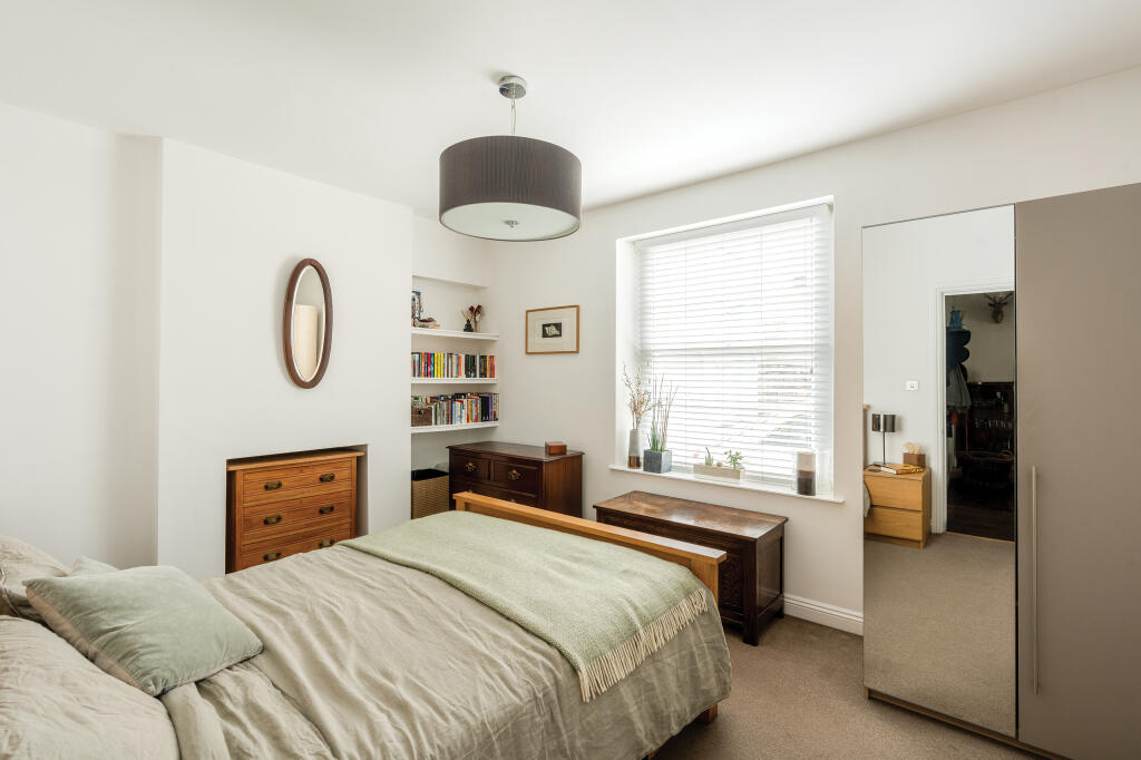 Additional property image - Cotham Brow, Cotham, Bristol, BS6 6AE