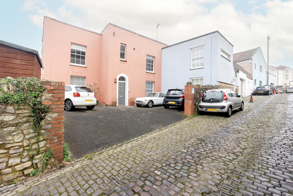 Additional property image - Cotham Brow, Cotham, Bristol, BS6 6AE