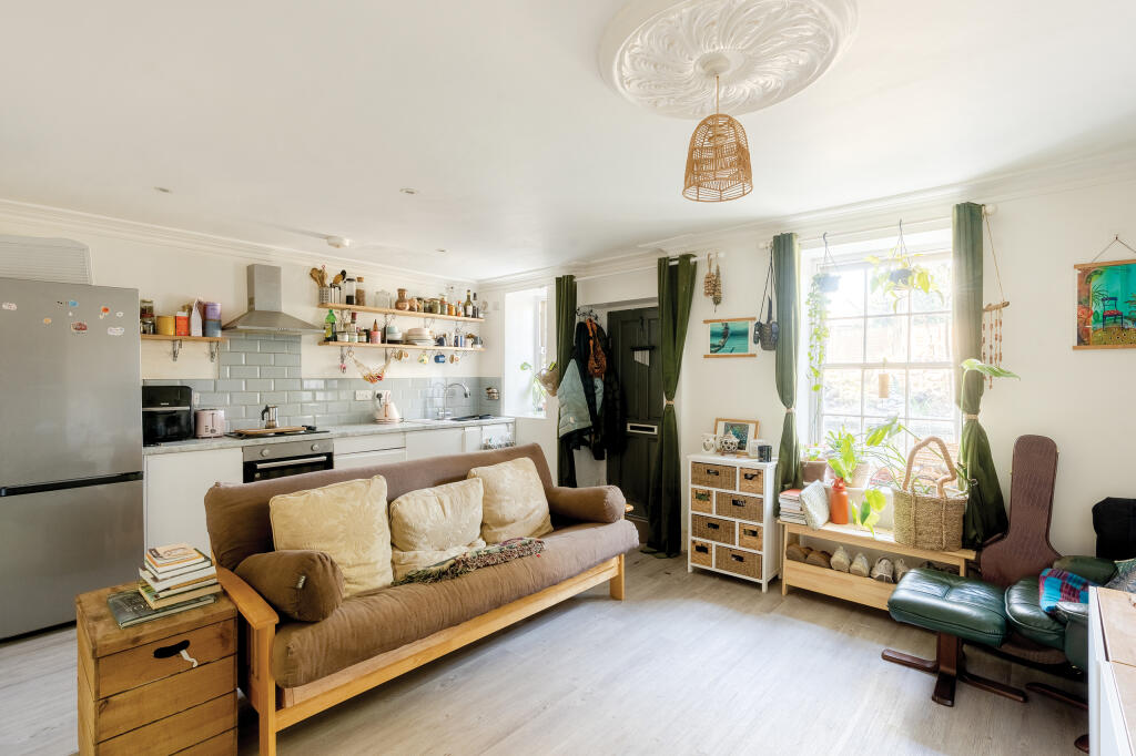 Main image of property: Basement Flat, 45 Ashley Hill, Bristol