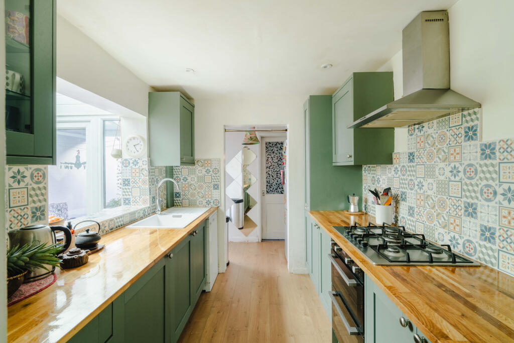 Main image of property: Washington Avenue, Easton, Bristol