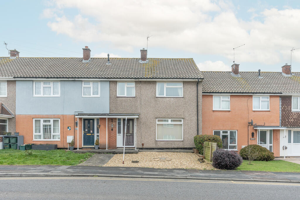 3 bedroom terraced house for sale in Coniston Road, Patchway, Bristol, BS34