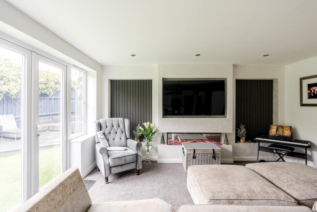 Additional property image - Bakers Ground, Stoke Gifford, Bristol, Gloucestershire