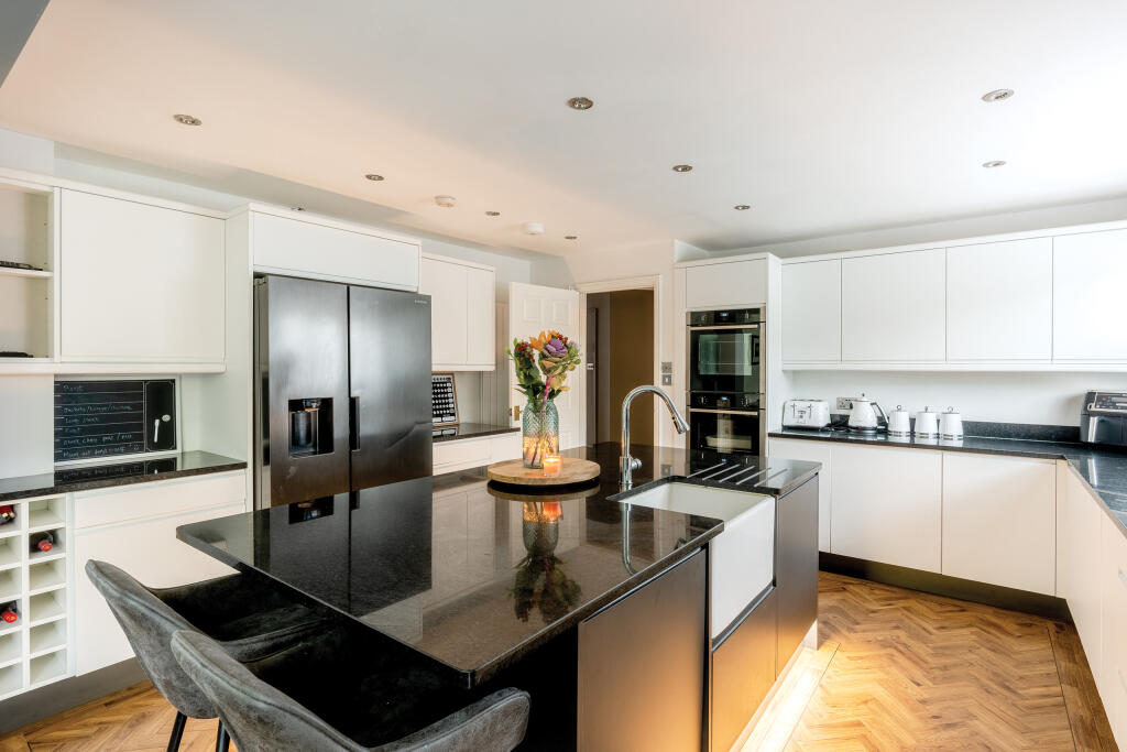 Additional property image - Bakers Ground, Stoke Gifford, Bristol, Gloucestershire