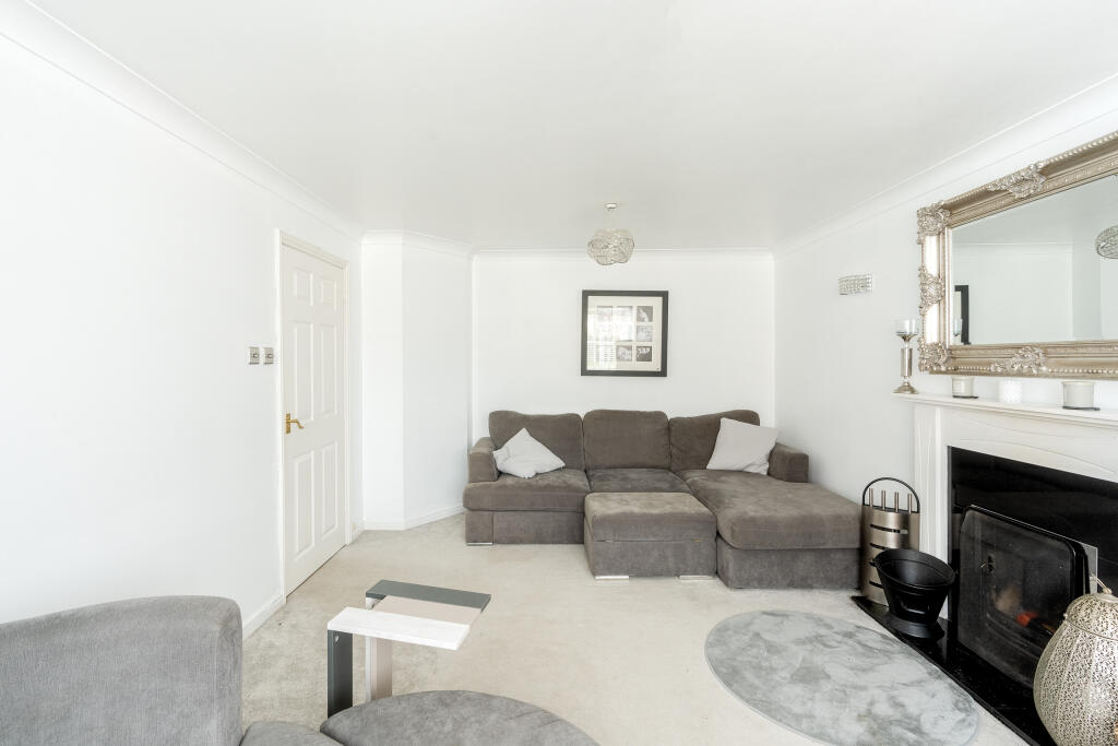 Additional property image - Bakers Ground, Stoke Gifford, Bristol, Gloucestershire