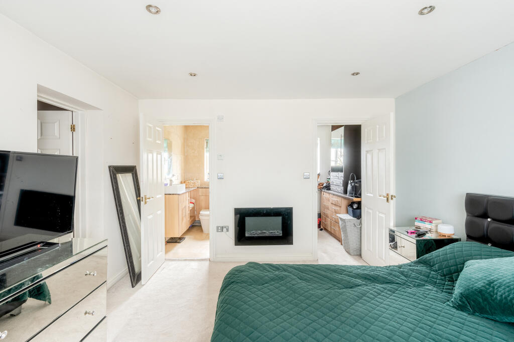 Additional property image - Bakers Ground, Stoke Gifford, Bristol, Gloucestershire