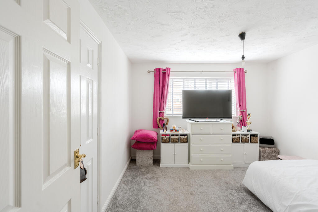 Additional property image - Bakers Ground, Stoke Gifford, Bristol, Gloucestershire