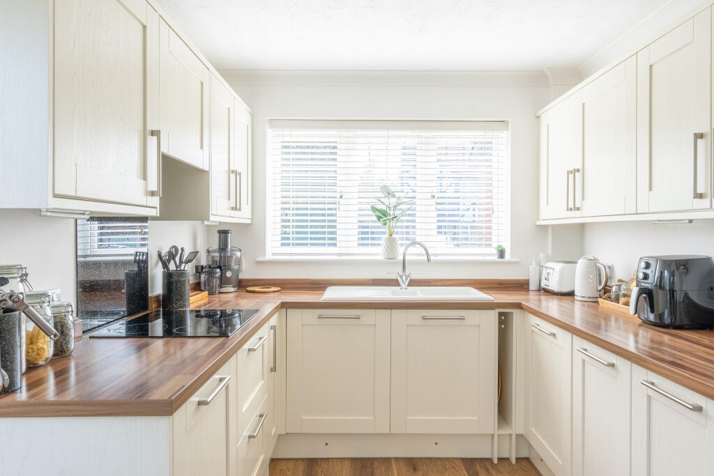 Additional property image - Stoke Meadows, Bradley Stoke, Bristol