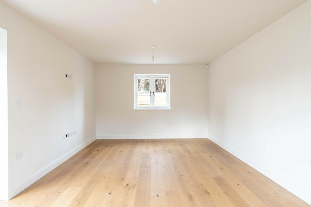 Additional property image - Greenhill Down, Alveston, Bristol, Gloucestershire