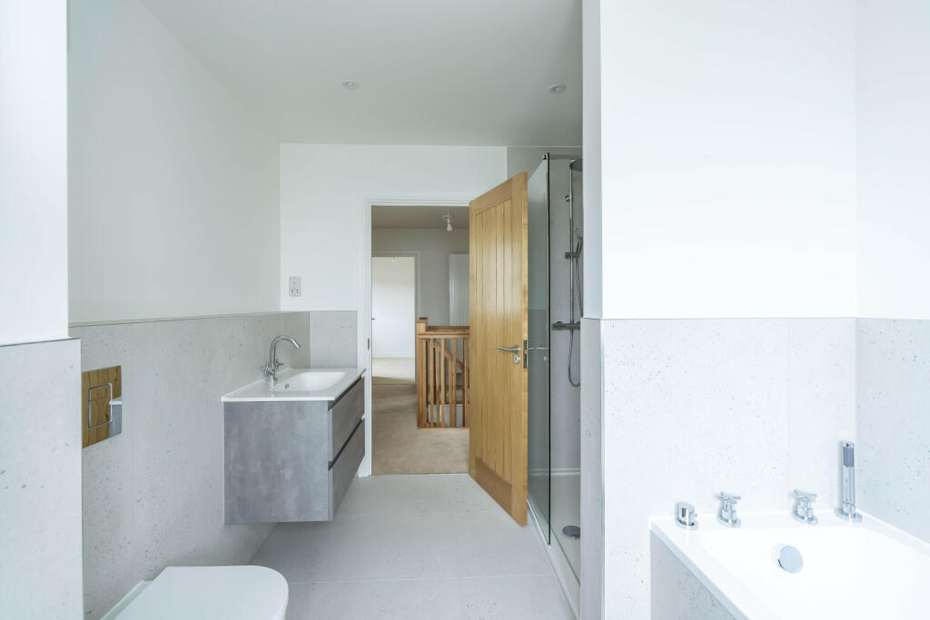 Additional property image - Greenhill Down, Alveston, Bristol, Gloucestershire