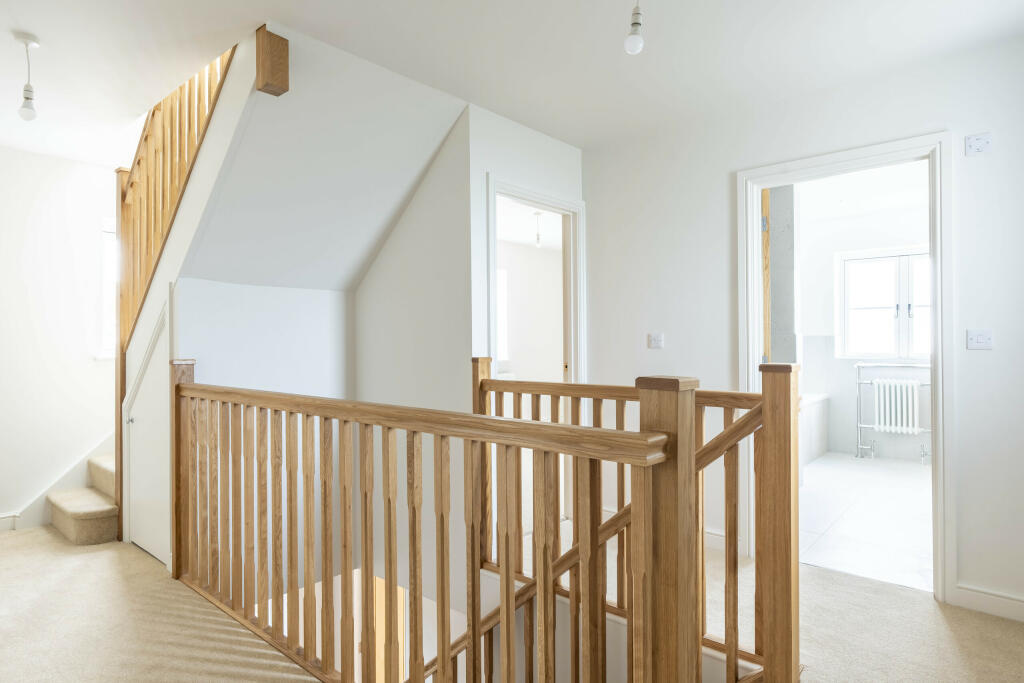 Additional property image - Greenhill Down, Alveston, Bristol, Gloucestershire