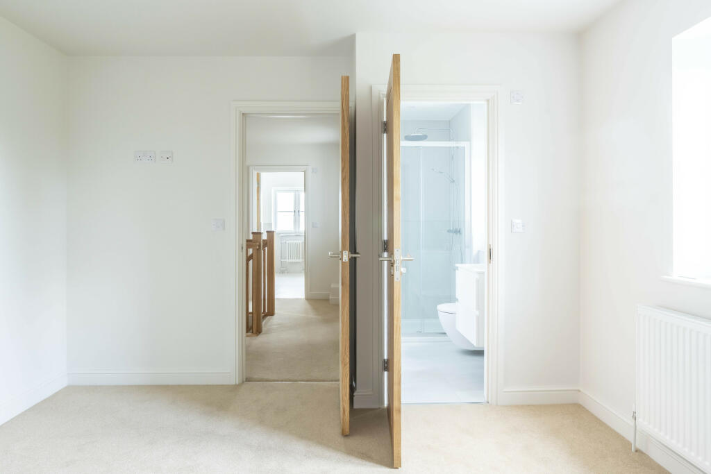 Additional property image - Greenhill Down, Alveston, Bristol, Gloucestershire