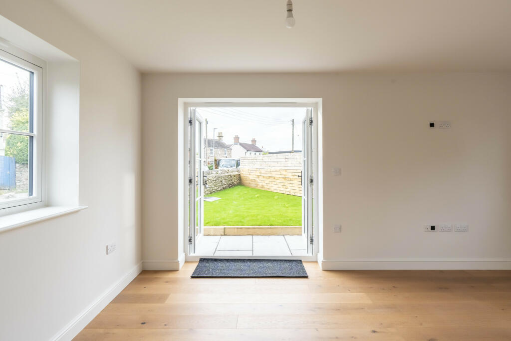 Additional property image - Greenhill Down, Alveston, Bristol, Gloucestershire