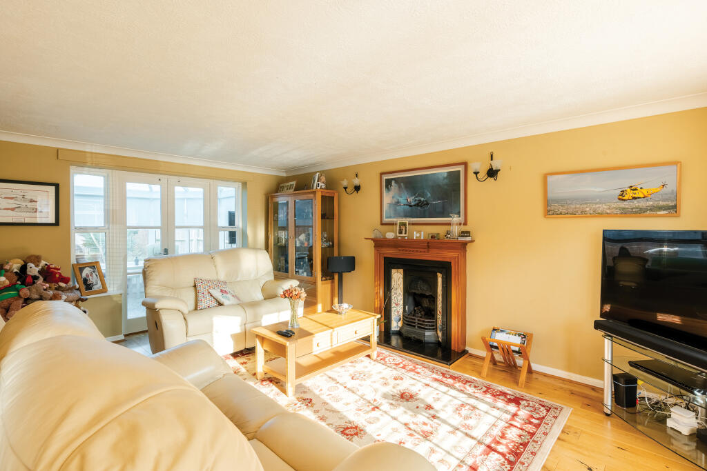 Additional property image - Pursey Drive, Bradley Stoke, Bristol