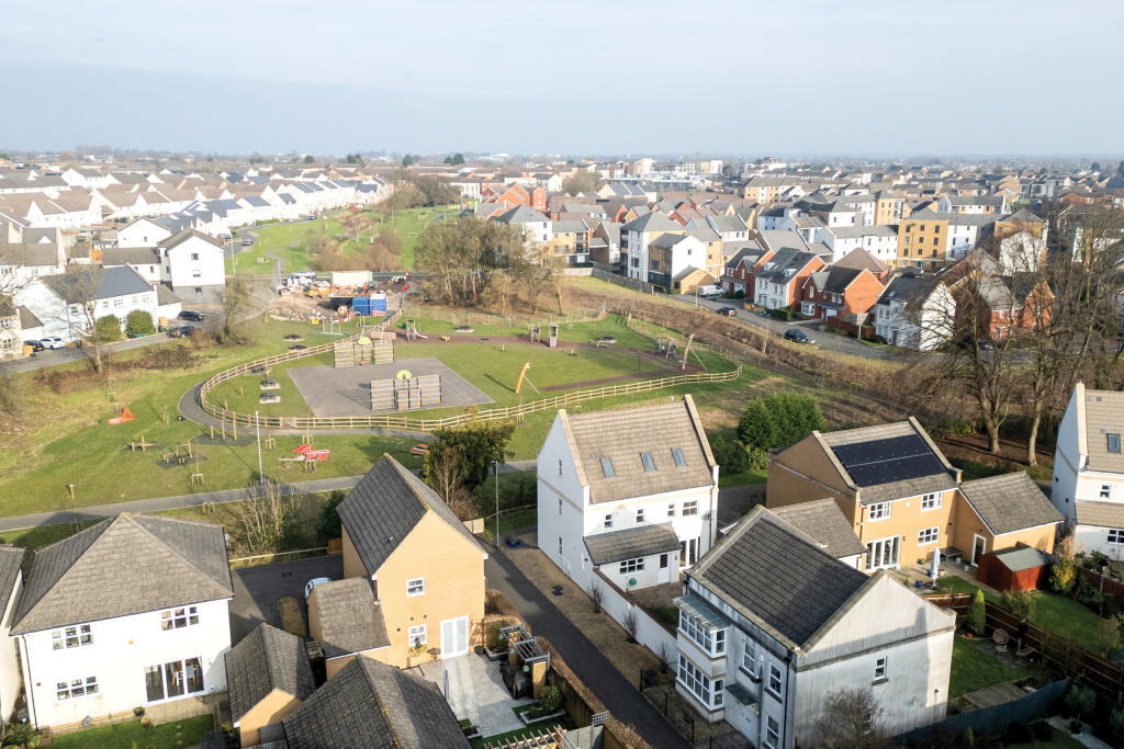 Additional property image - Oak Leaze, Charlton Hayes, Bristol, Gloucestershire