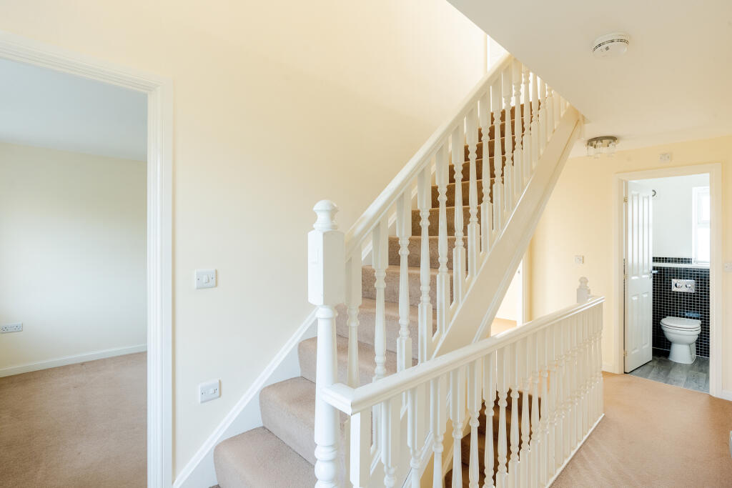 Additional property image - Oak Leaze, Charlton Hayes, Bristol, Gloucestershire