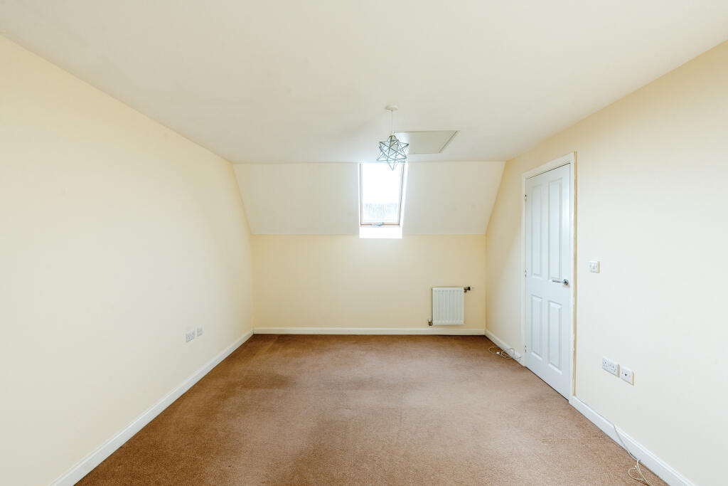 Additional property image - Oak Leaze, Charlton Hayes, Bristol, Gloucestershire