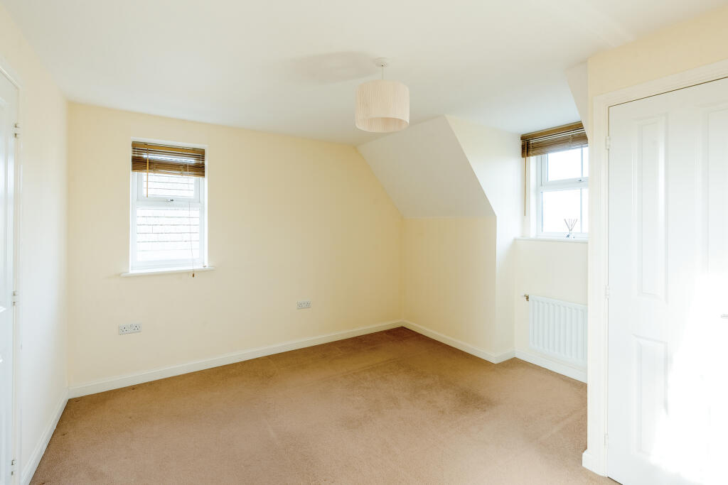 Additional property image - Oak Leaze, Charlton Hayes, Bristol, Gloucestershire