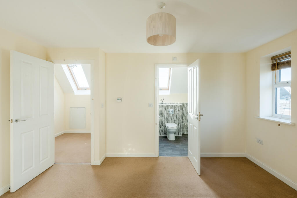 Additional property image - Oak Leaze, Charlton Hayes, Bristol, Gloucestershire