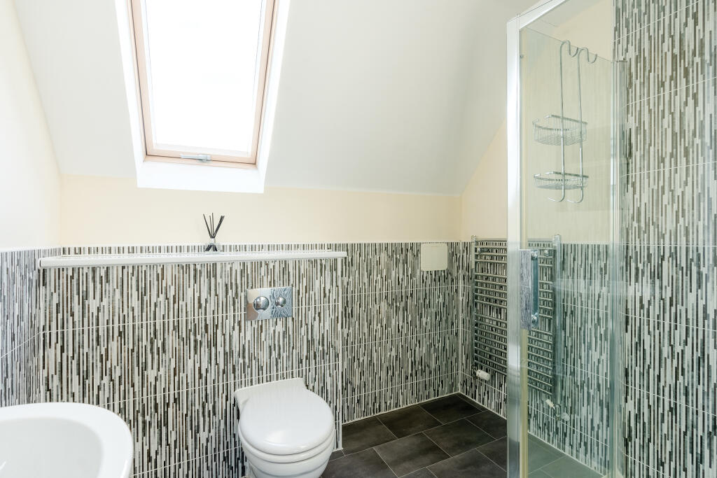 Additional property image - Oak Leaze, Charlton Hayes, Bristol, Gloucestershire