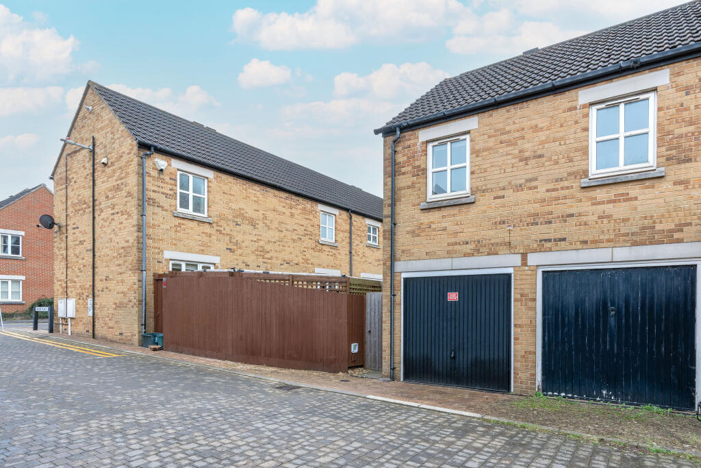 Additional property image - Kings Drive, Stoke Gifford, Bristol