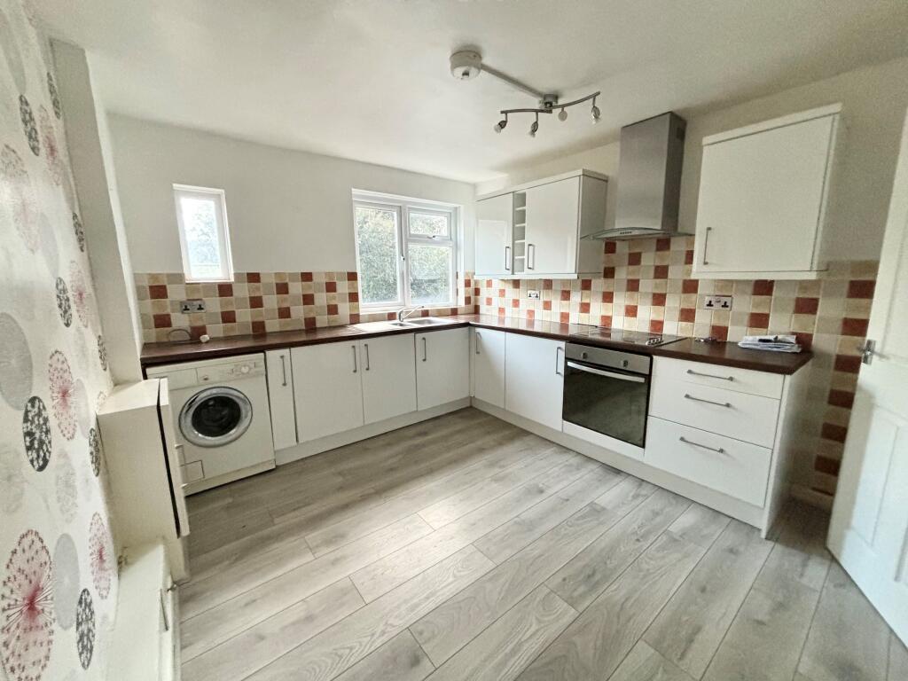 Additional property image - Boscombe Spa Road, Bournemouth