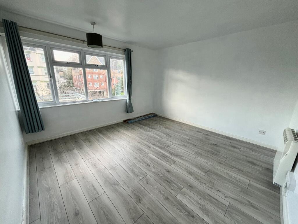 Additional property image - Boscombe Spa Road, Bournemouth