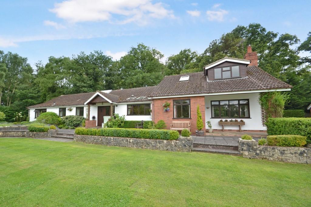 5 bedroom detached house for sale in Bolas Road, Ercall Heath, Telford, TF6