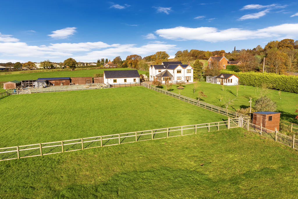 5 bedroom house for sale in Shrewsbury Road, Prees, SY13