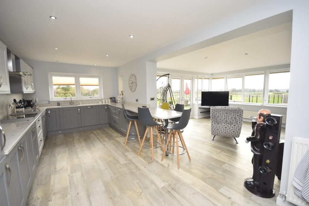 5 bedroom detached house for sale in Shrewsbury Road, Prees, SY13