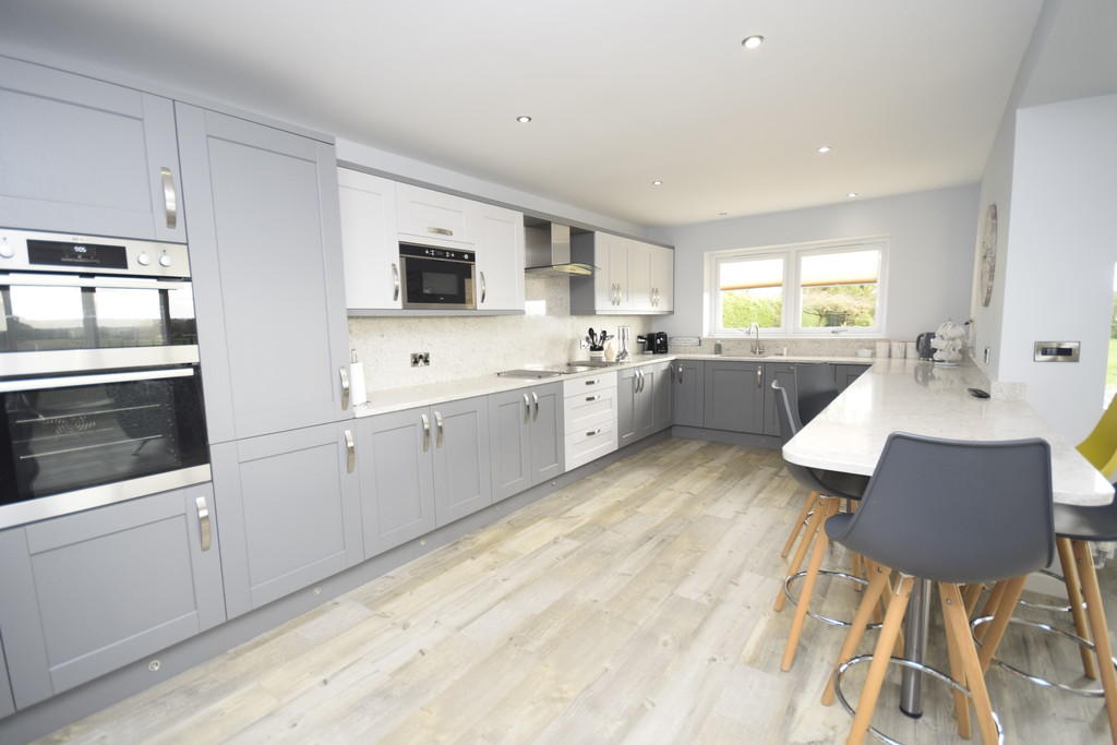 5 bedroom detached house for sale in Shrewsbury Road, Prees, SY13